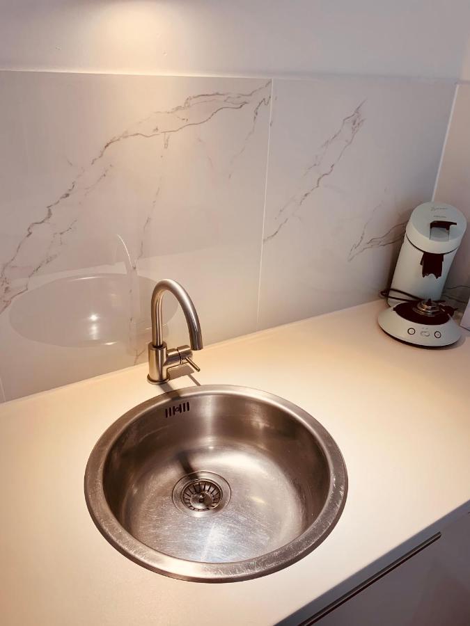 Gaestehaus Zur Uni Klinik Exklusives Apartment Mit Kueche Und Badezimmer Homburg  Exterior photo